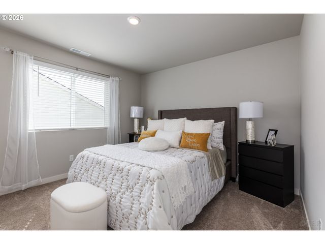 33358 Sw ROKIN Way, Scappoose, OR 97056