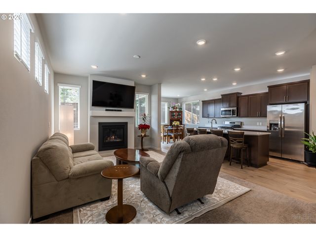33358 Sw ROKIN Way, Scappoose, OR 97056