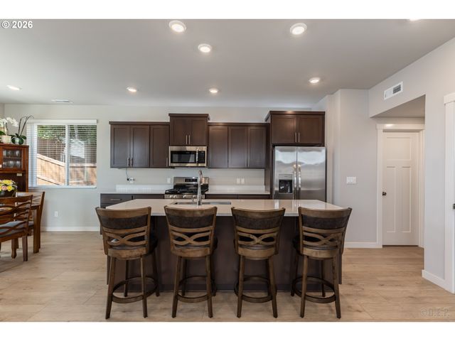 33358 Sw ROKIN Way, Scappoose, OR 97056