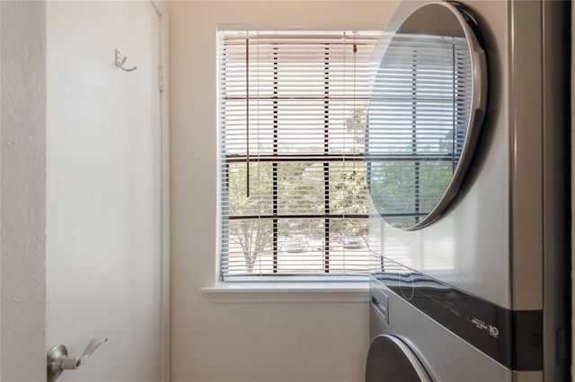 2402 Sycamore Avenue A7, Huntsville, TX 77340