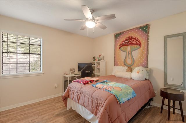 2402 Sycamore Avenue A7, Huntsville, TX 77340