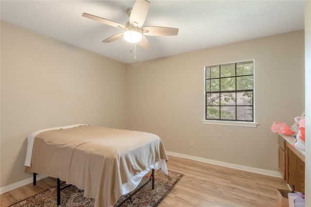 2402 Sycamore Avenue A7, Huntsville, TX 77340