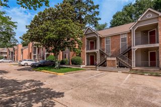 2402 Sycamore Avenue A7, Huntsville, TX 77340