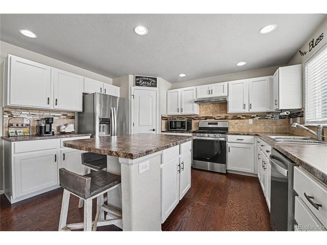 1676 Country Sun Dr, Windsor, CO 80550