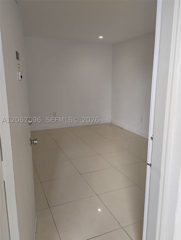 3536 NE 168th St 302, North Miami Beach, FL 33160