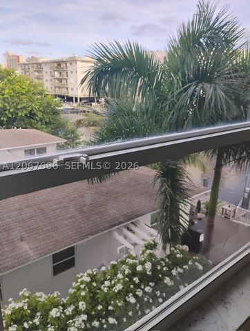 3536 NE 168th St 302, North Miami Beach, FL 33160