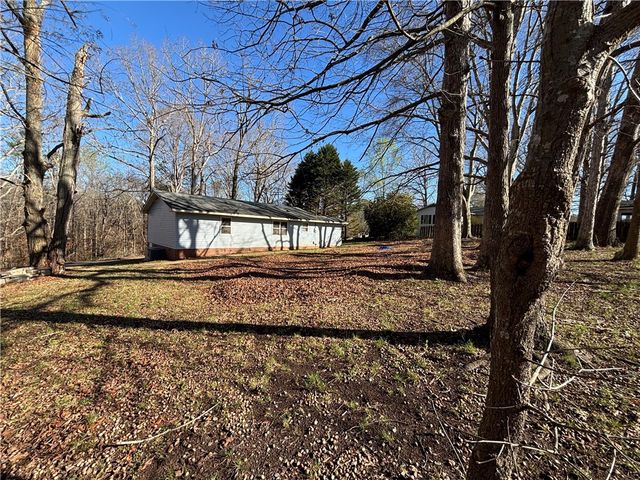 112 Ross Drive, Starr, SC 29684