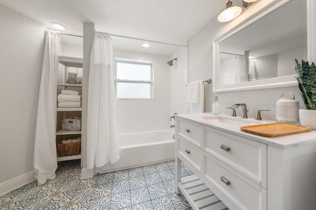 1246 IDLEWILD DRIVE, Clearwater, FL 33755