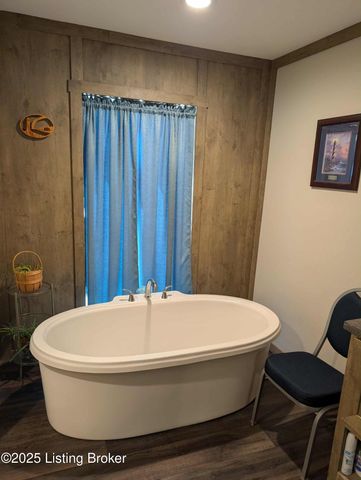 600 Harper Valley Rd, Cave City, KY 42127