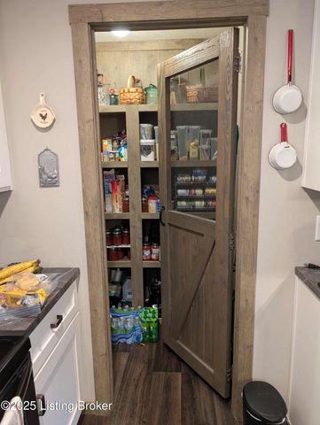 600 Harper Valley Rd, Cave City, KY 42127