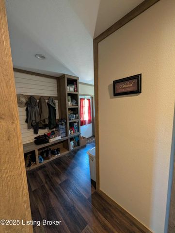 600 Harper Valley Rd, Cave City, KY 42127