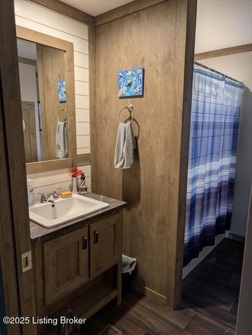 600 Harper Valley Rd, Cave City, KY 42127