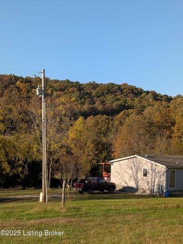 600 Harper Valley Rd, Cave City, KY 42127