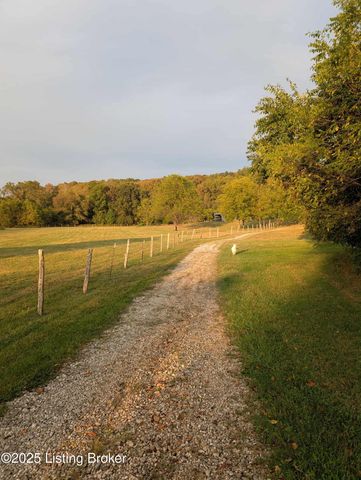 600 Harper Valley Rd, Cave City, KY 42127
