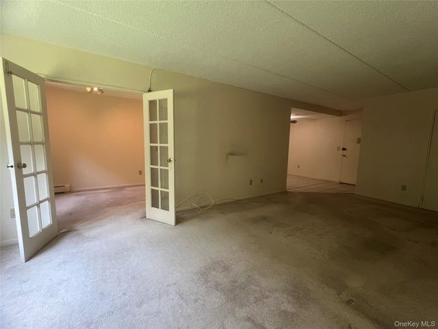 2 Consulate Drive, Tuckahoe, NY 10707