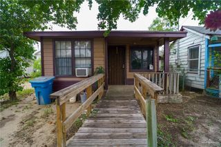 1204 S 14 1/2 Street, Mcallen, TX 78501