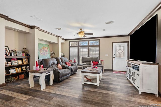 445 Savannah Ridge, Von Ormy, TX 78073