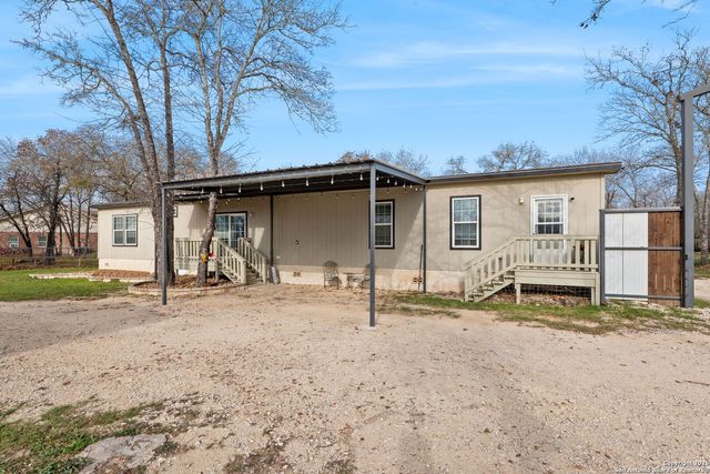 445 Savannah Ridge, Von Ormy, TX 78073