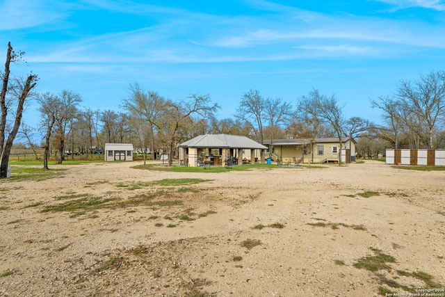 445 Savannah Ridge, Von Ormy, TX 78073