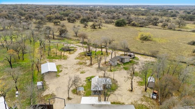 445 Savannah Ridge, Von Ormy, TX 78073