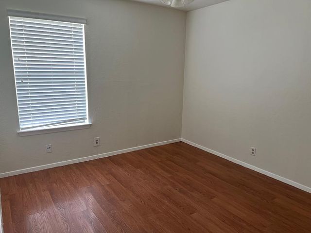 1009 Whispering DR, Round Rock, TX 78664