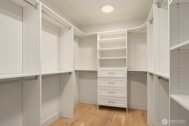 3743 W Commodore Way, Seattle, WA 98199