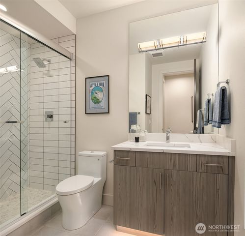 3743 W Commodore Way, Seattle, WA 98199