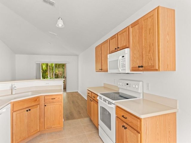 152 Morgan Circle, Sebastian, FL 32958