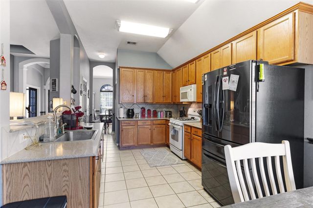 8511 Silver Lure Drive, Humble, TX 77346