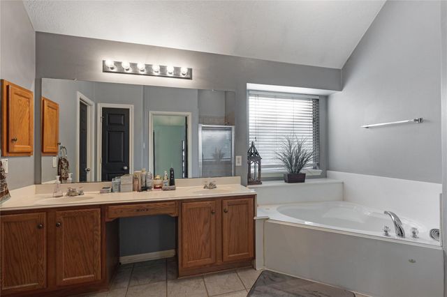 8511 Silver Lure Drive, Humble, TX 77346