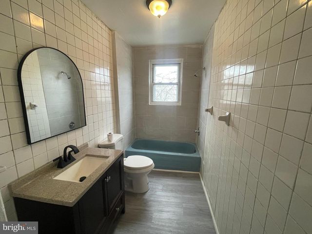 1901 S BROADWAY, Camden, NJ 08104