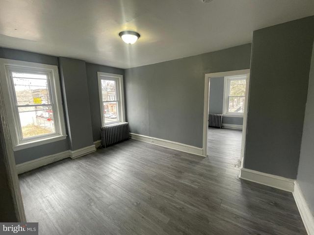 1901 S BROADWAY, Camden, NJ 08104