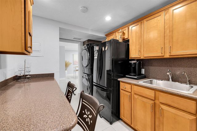 801 S Ocean Drive 605, Hollywood, FL 33019