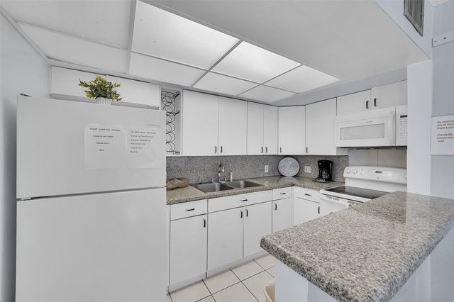 801 S Ocean Drive 605, Hollywood, FL 33019