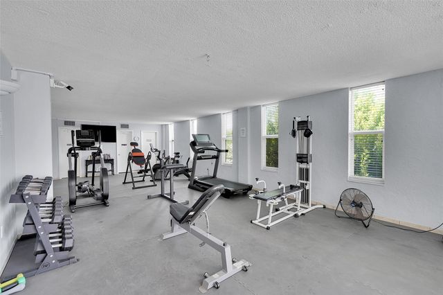 801 S Ocean Drive 605, Hollywood, FL 33019