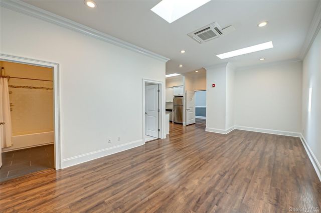 50-3A Stewart Avenue 3A, Huntington, NY 11743