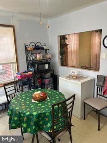 35 E COLLINGS AVE, Collingswood, NJ 08108