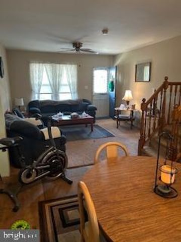 35 E COLLINGS AVE, Collingswood, NJ 08108