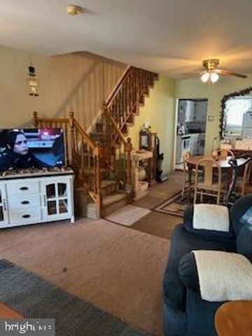 35 E COLLINGS AVE, Collingswood, NJ 08108