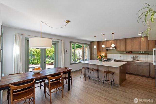 503 5th Street, Steilacoom, WA 98388