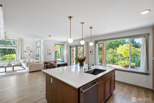 503 5th Street, Steilacoom, WA 98388