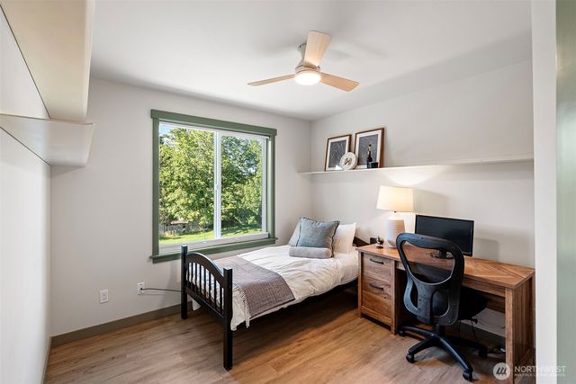 503 5th Street, Steilacoom, WA 98388