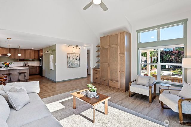 503 5th Street, Steilacoom, WA 98388