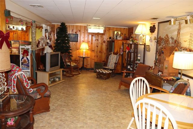 59 Midland Drive, Penfield, NY 14580