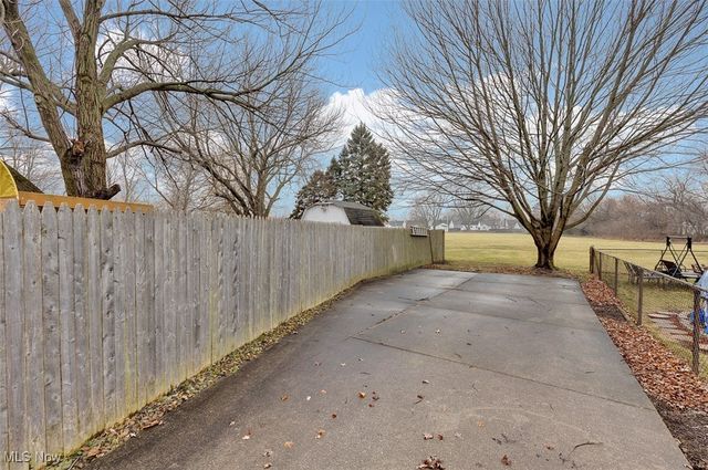 248 Root Road, Lorain, OH 44052