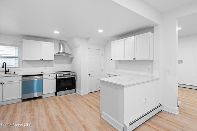 38 W Erie Street, Albany, NY 12208