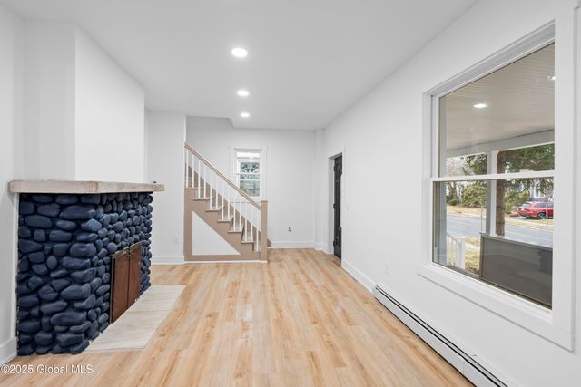 38 W Erie Street, Albany, NY 12208