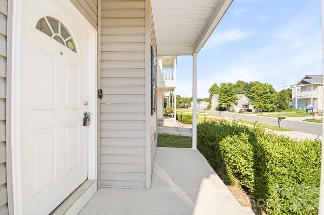 110 Lookout Point Place, Mooresville, NC 28115