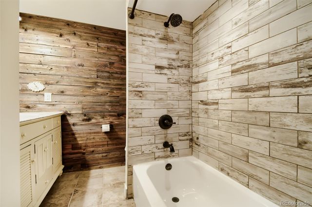910 E 130th Drive, Thornton, CO 80241