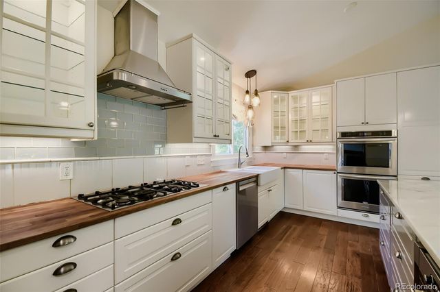 910 E 130th Drive, Thornton, CO 80241